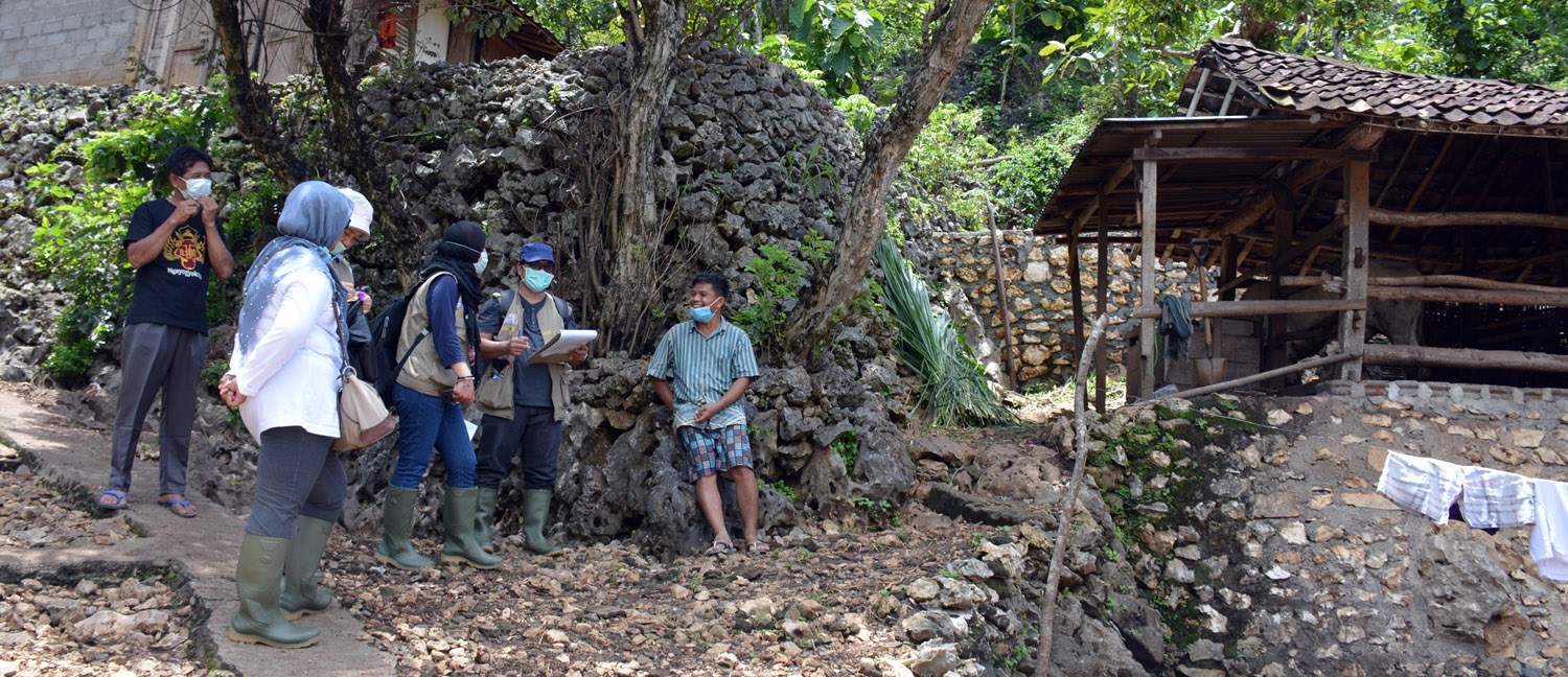 Farmers during the FETPV training in Indonesia