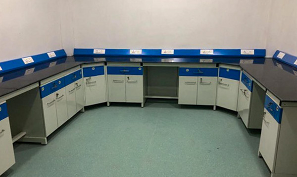 Laboratory equipment