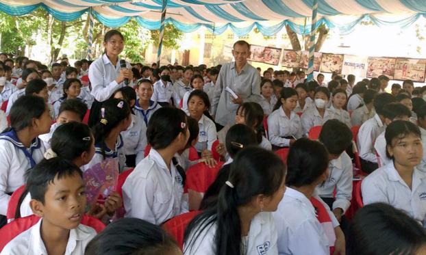 Avian influenza school forums in Siem Reap