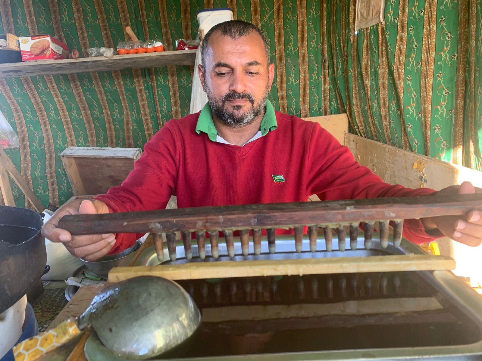 Model innovative beekeepers help protect Saudi Arabia's indigenous bee race