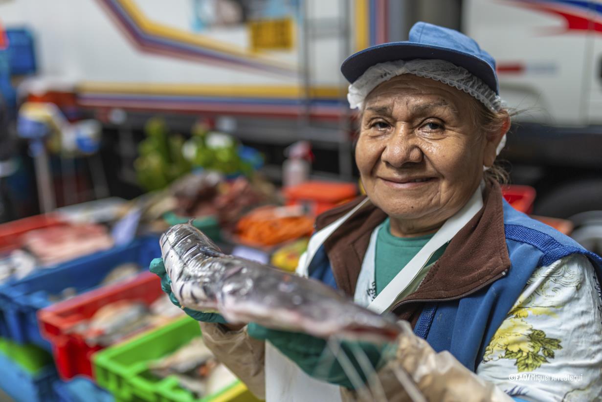 FAO closes the International Year of Artisanal Fisheries and Aquaculture with public policy recommendations to strengthen the sector.