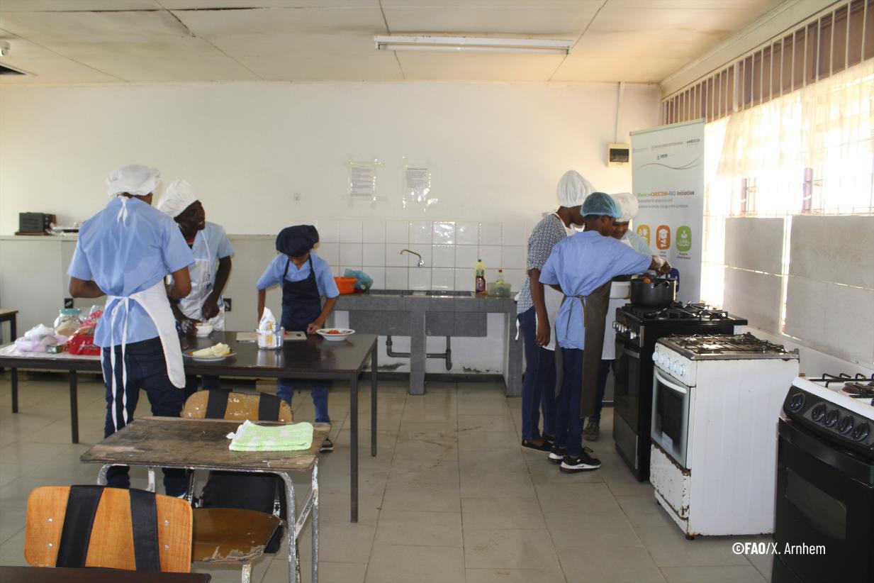 FAO’s Resilient School Feeding Programme upgrades three school kitchens in Suriname